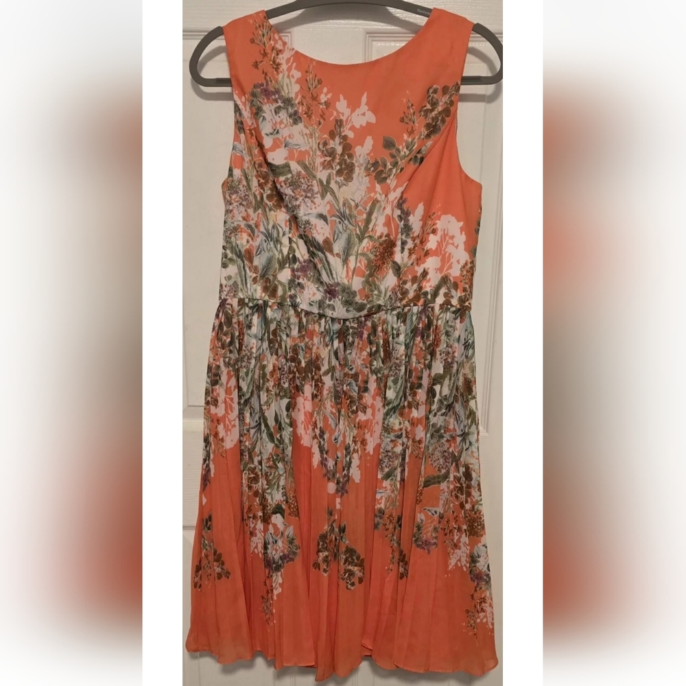 Adrianna Papell Gardenia Pleated Dress Fit & Flare Sleeveless Peach 12 MSRP $150